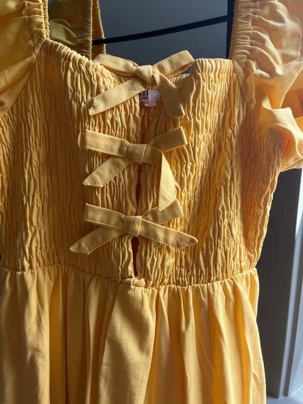 ASTR The Label Bow Detail Smock Bodice Dress in Mustard - Image 5