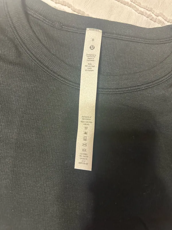 Lululemon Hold Tight Cropped T-Shirt - Image 2