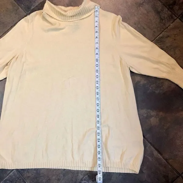 Avenue 22/24 Women’s Yellow Turtleneck Sweater - Image 4