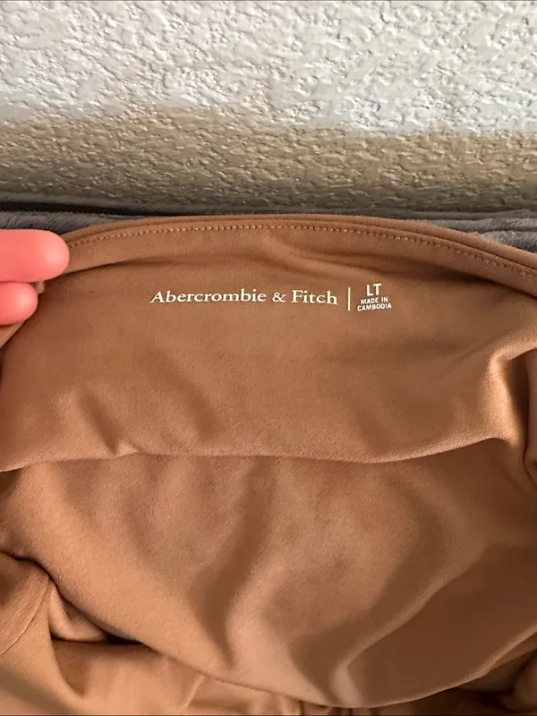 Abercrombie & Fitch Sleek Brown Bodycon‎ Midi Dress with Keyhole Neckline - Image 3
