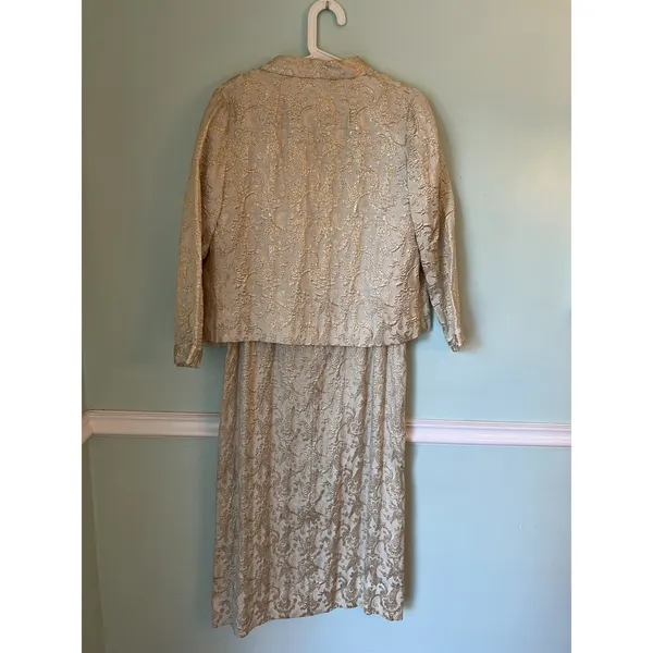 VTG. 1950's Gold CUSTOM MADE - Brocade‎ shift Dress And Jacket Medium - Image 3