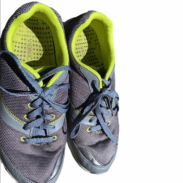 Vionic Kona size 8 1/2 1st Ray Technology tennis shoes - Image 8