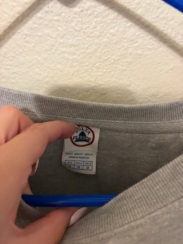 Wilmington NC Crewneck Gray Size M - Image 3