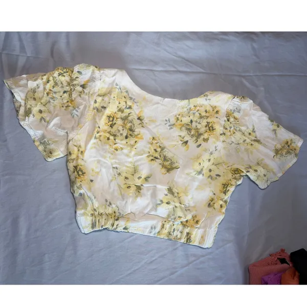 Abercrombie Floral Cross Tie Front Micro Crop Top Size S - Image 3