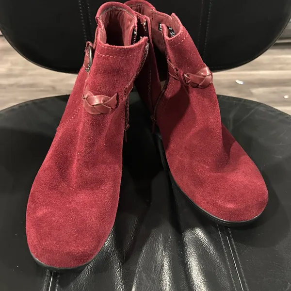 Clarks Women's Burgundy Suede Ankle Boots - Image 3