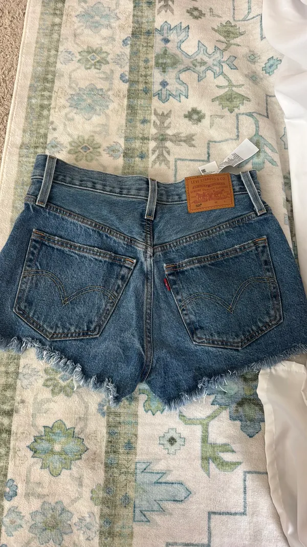 Levi’s 501 Shorts - Image 4