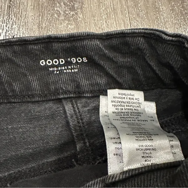 EUC Good American Good ’90s Black Wash Straight Leg Jeans Size 6/28 - Image 5