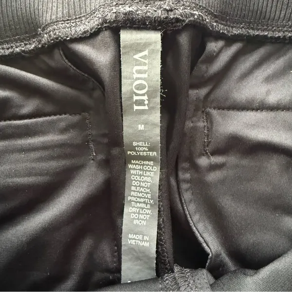 Vuori Joggers Size Medium - Image 5