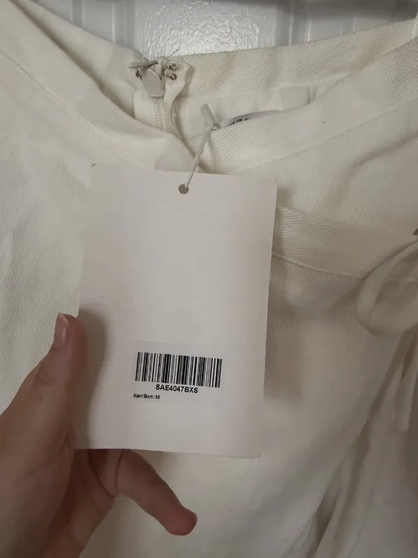 NWT Sabo Skirt Alani White Linen Wrap Mini Skort - Image 3