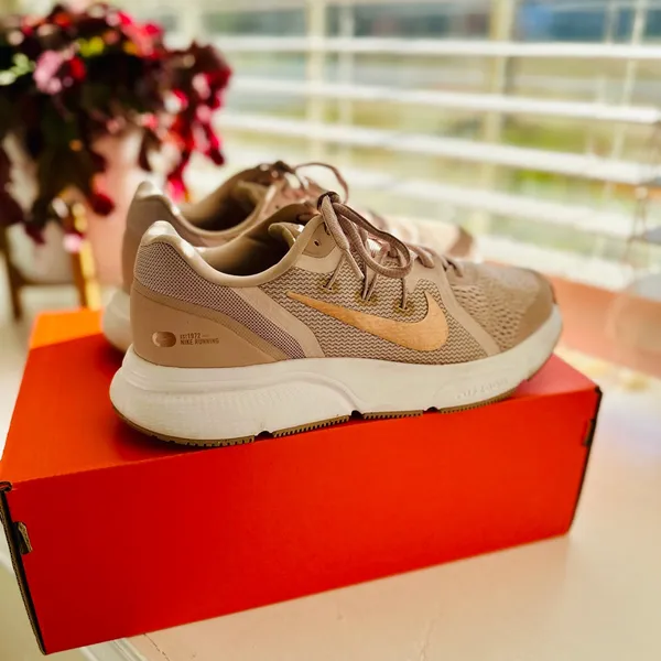 Nike Women's Zoom Span 3 Sneakers in Stone Mauve - Image 15