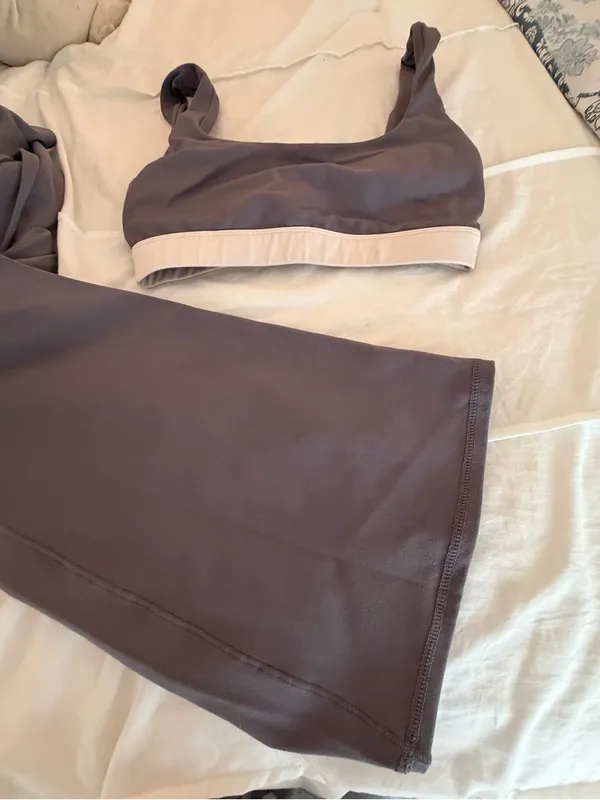 PACSUN 1980 Grey/Mauve Sports Bra & High-Waist Ruched Leggings Set - Image 4