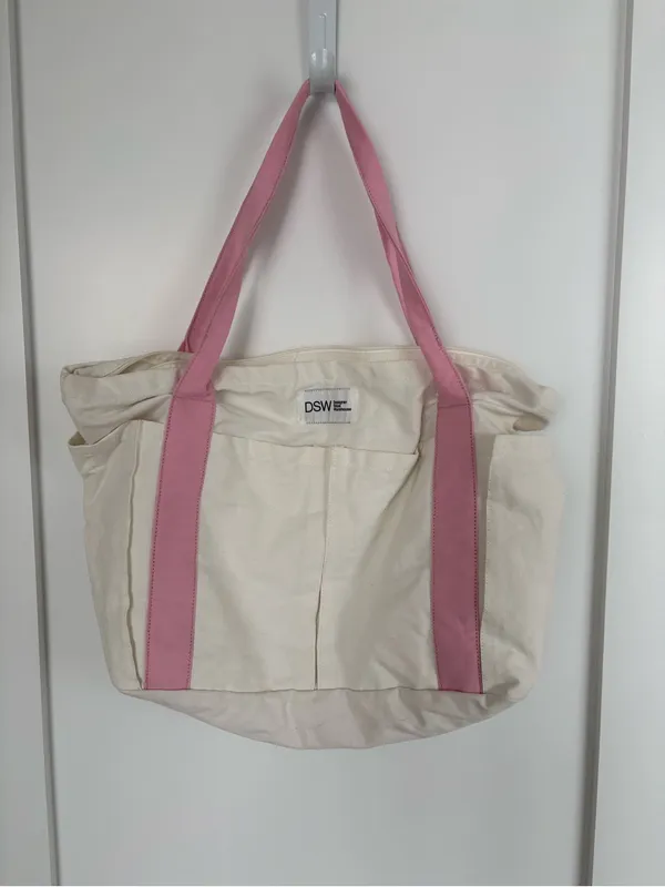 DSW fun large tote bag - Image 3