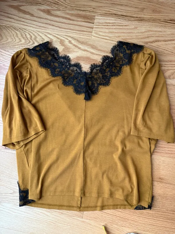 Anthropologie Lace Trim Peplum Top Mustard Black XL Romantic Boho - Image 4