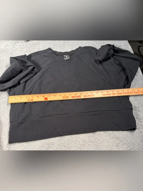 Nike Black Cropped Crewneck Sweatshirt logo medium - Image 7