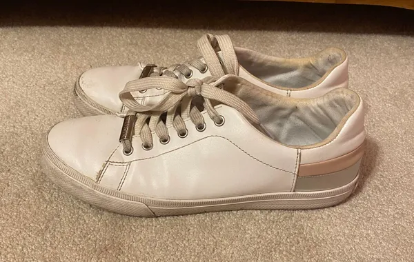 Tommy Hilfiger Sneakers - Image 2