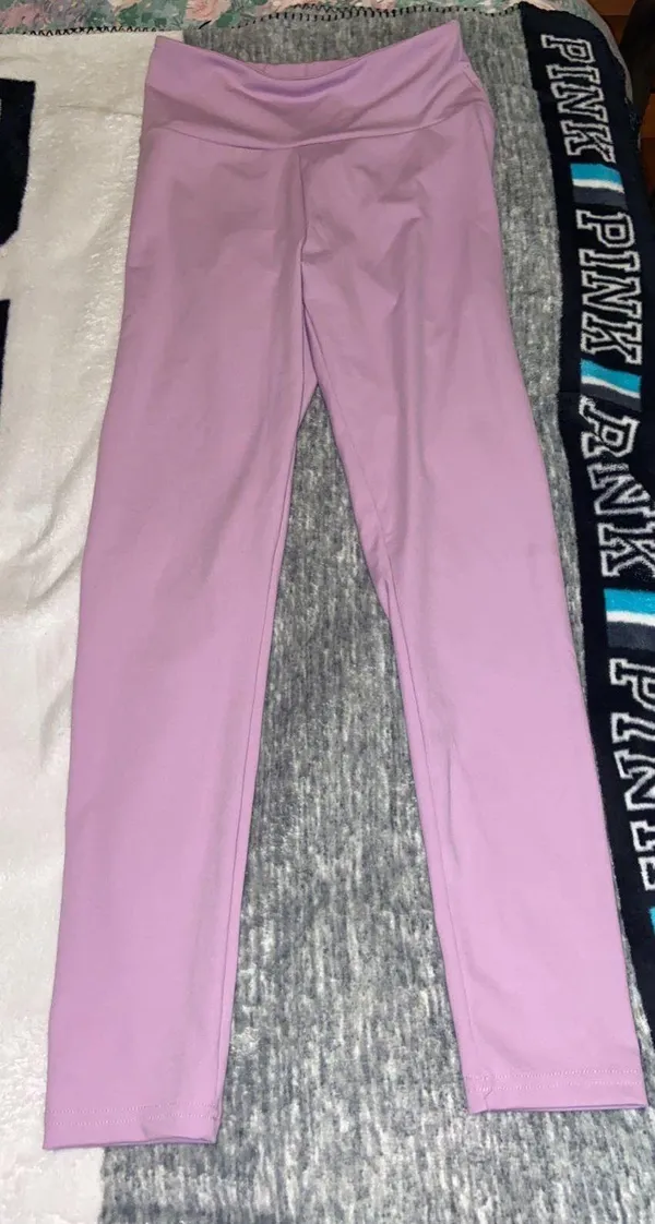Amazon NWOT Purple Scrunch Butt Leggings - Image 6