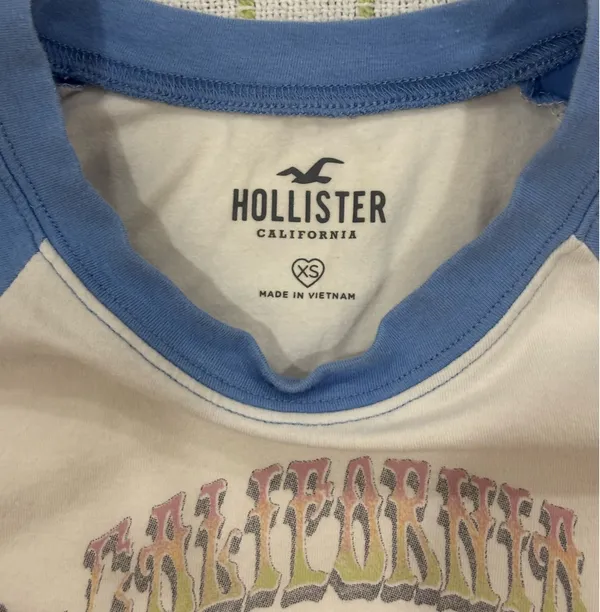 Hollister Baby Tee - Image 2