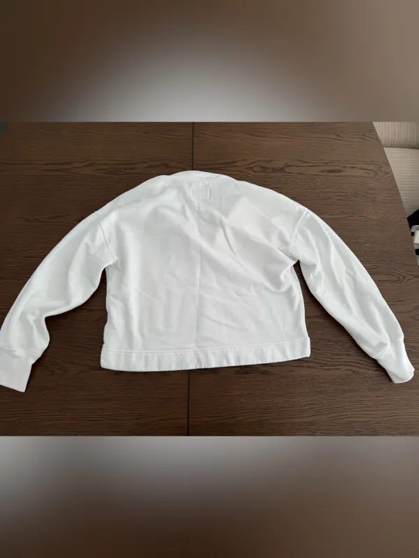 Abercrombie & Fitch White Long-Sleeve V-Notch Pullover - Image 3