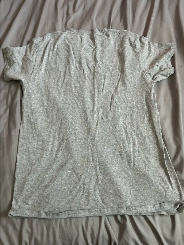 Mens grey t-shirt - Image 2