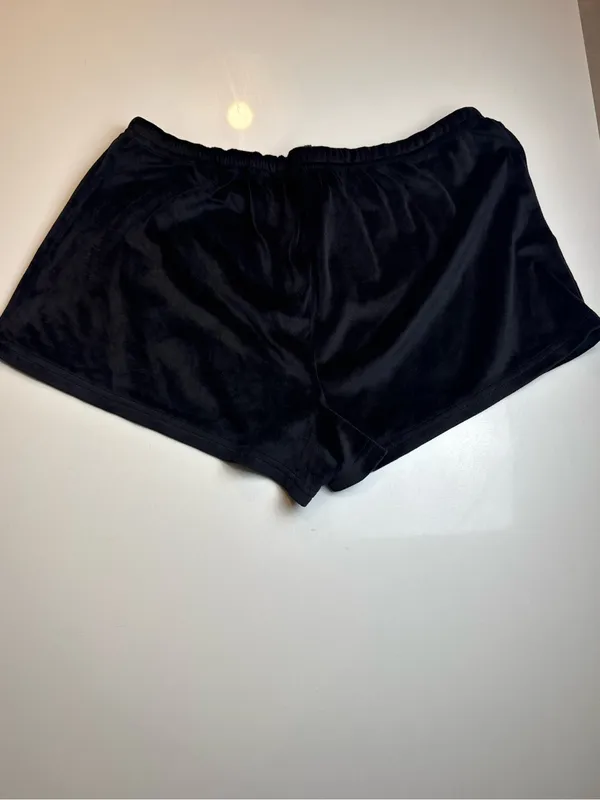 Juicy Couture Black Velour Women's Lounge Shorts Size‎ M - Image 2