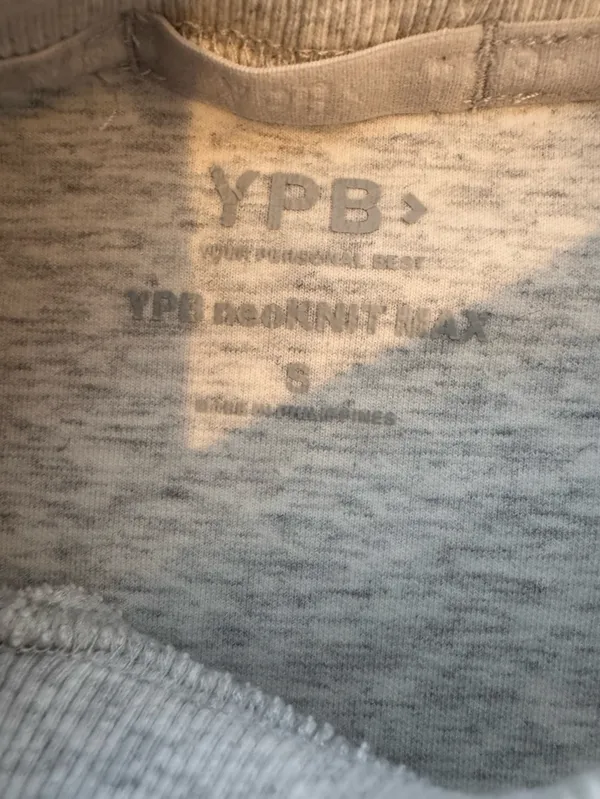 Abercrombie YPB Williamsburg Brooklyn New York Sweatshirt Size S - Image 7
