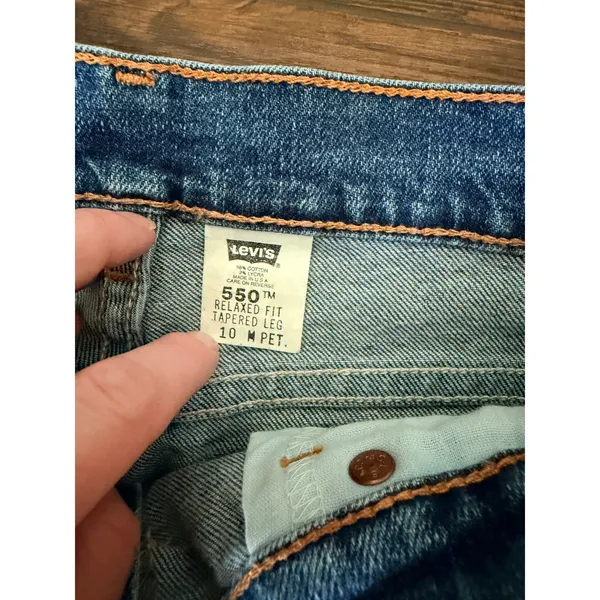 Levis 550 Relaxed Fit Tapered Leg Jeans Womens 10 M Pet Made in USA Medium Wash - Image 2