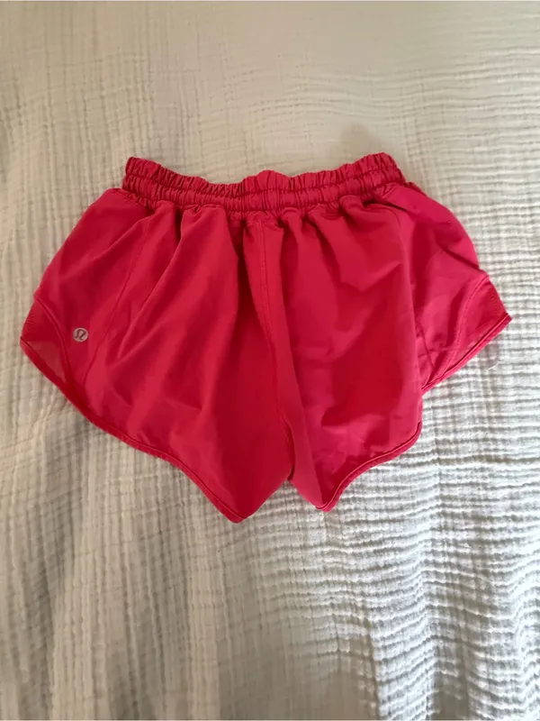 Lululemon Hotty Hott 2.5” inseam Low Rise - Image 4