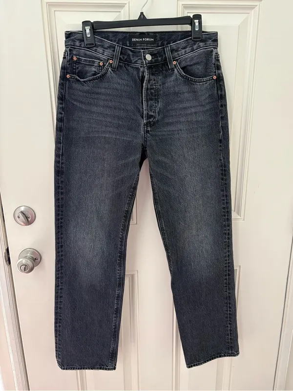 Aritzia Denim Forum '90s Joni Lo-Rise Loose in Black Licorice Size 27 - Image 2