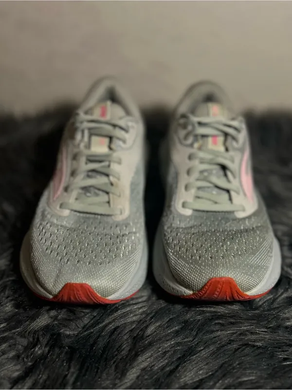 Brooks Adrenaline GTS 24 Women's Light Gray and Pink Running Sneakers Size 7.5 - Image 6