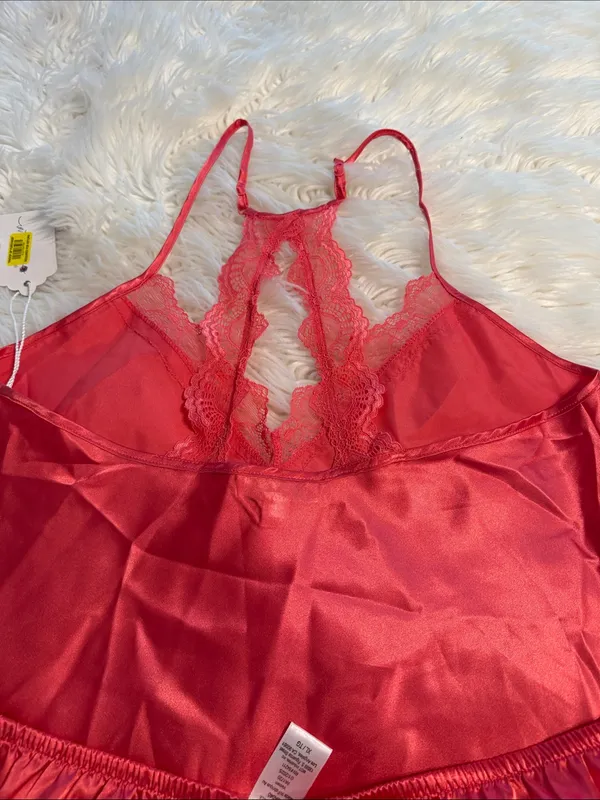 Silky Lace Trim Cami & Shorts Sleep Set - Red top is size L bottom size XL new - Image 6