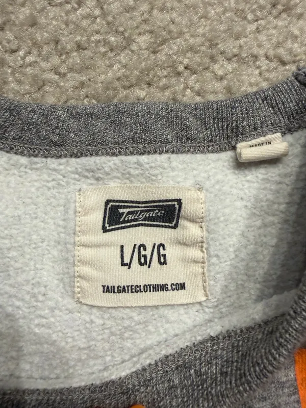 Tennessee Volunteers Gildan Sweatshirt - Image 3