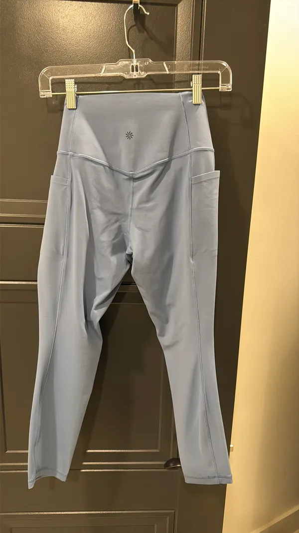 Athleta Women’s Leggings Salutation Stash Pocket 7/8 Medium - Image 3