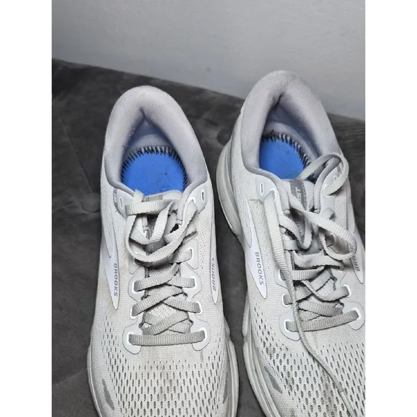 Brooks Sneakers Women's Light Gray Running Shoes 9.5 NO INSOLES - Image 8