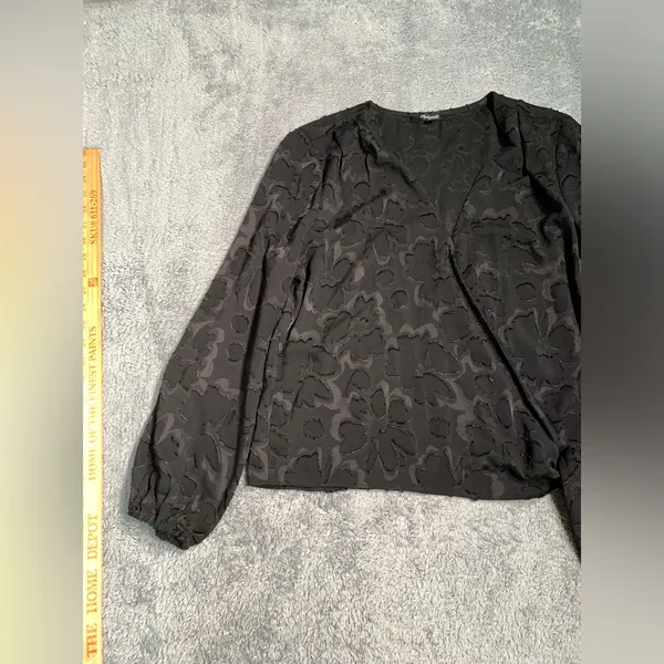 Madewell Black Floral Women's wrap Top large blouse - Image 2