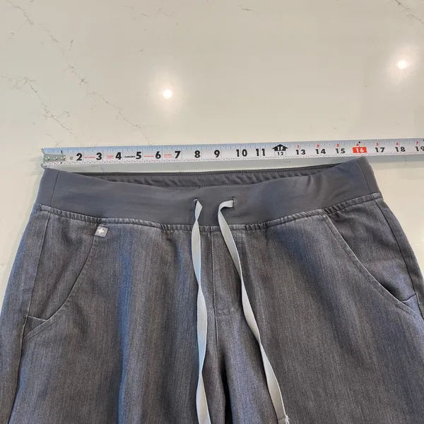Figs Zamora Jogger Scrub‎ Pants in Graphite size Medium Petite - Image 8