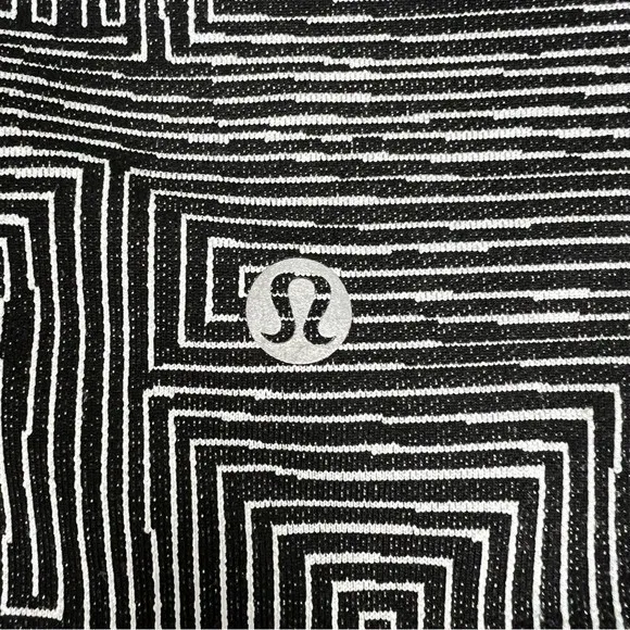 Lululemon Wunder Under Pant‎ (Hi-Rise) Maze Jacquard White Black W5AAYS Size 6 - Image 2