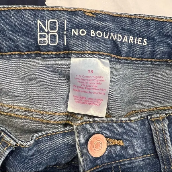 No Boundaries Women's Juniors Size 13 Denim Shorts Medium Wash‎ Cuffed Mid-Rise - Image 9