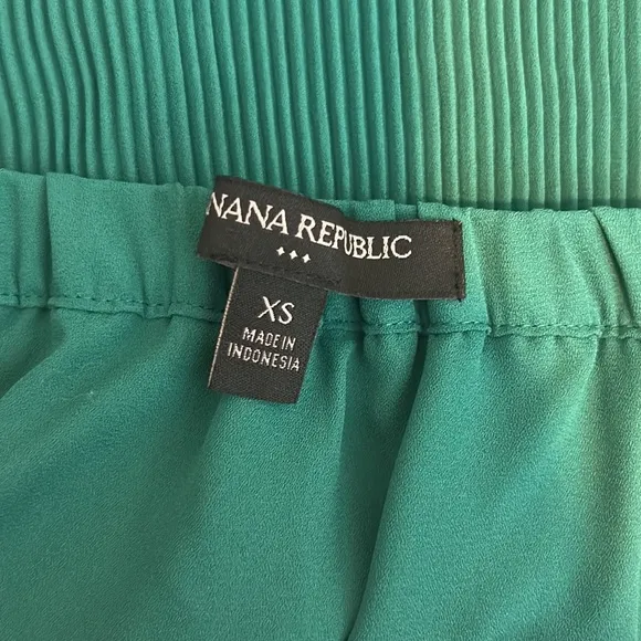 Banana republic‎ women’s XS pleated green skirt - Image 7