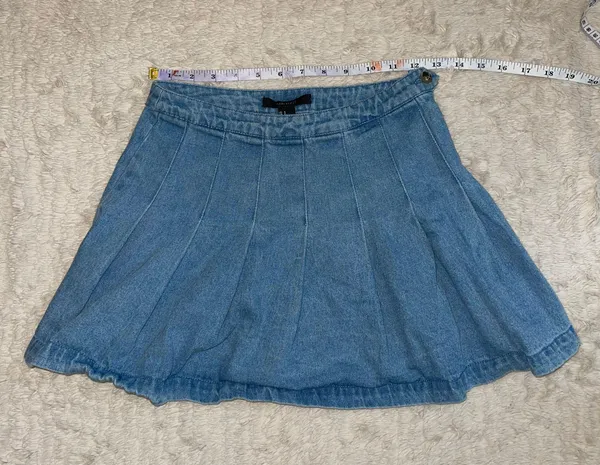 Forever 21 Skater Denim Skirt - Image 3