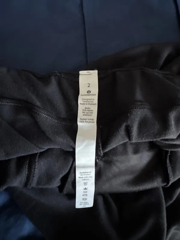 Lululemon Align Joggers Black - Image 3