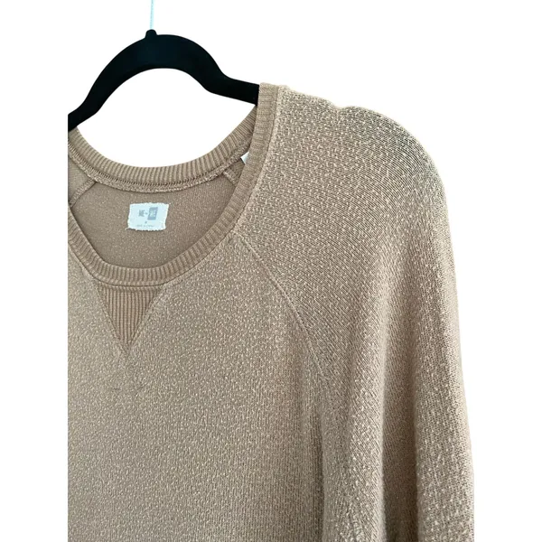 Me to We Pullover Brown Long Sleeve Top Size Medium - Image 2