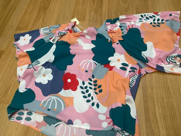 Cute Blouse Multiple Size M - Image 3