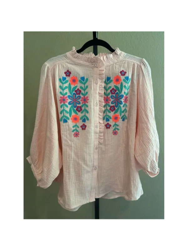 Size S Easel Los Angeles Embroidered Cotton Gauze Shirt Top in Blush - Image 4