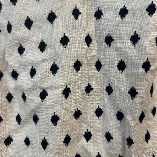 Final price Tommy Hilfiger Women’s White & Black Diamonds Pattern V-Neck - Image 3