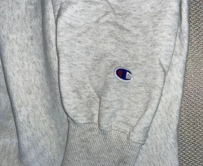 Cropped White Pullover - Image 5