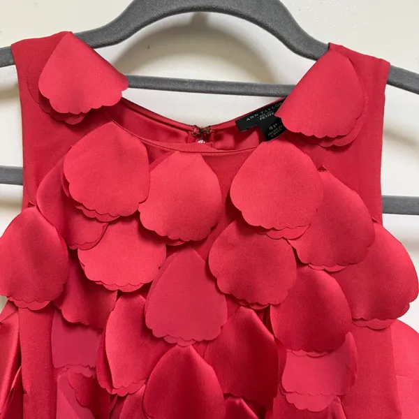 Ann Taylor Petite Red Petal Flower Applique‎ Sleeveless Shell Top Blouse 4P - Image 7