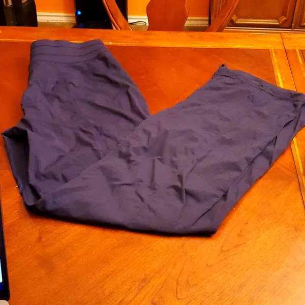 Lululemon Track Pants Size Navy Blue. No Size - Image 2
