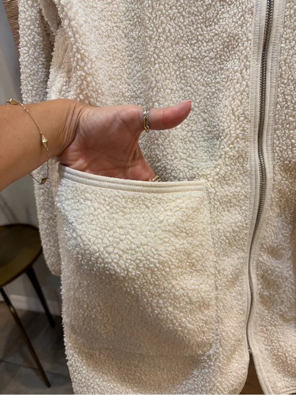 Aritzia Wilfred Free Long Sherpa Liner Jacket EUC M - Image 3
