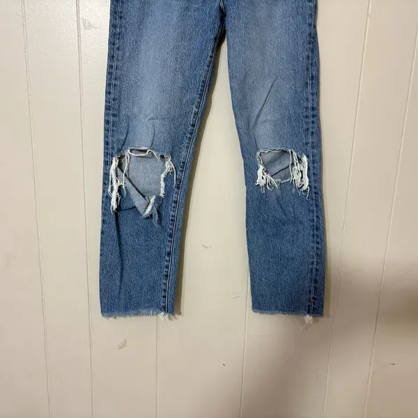 Levi’s Wedgie Straight Jeans Women’s Size 24 High Rise Distressed Raw Hem - Image 3