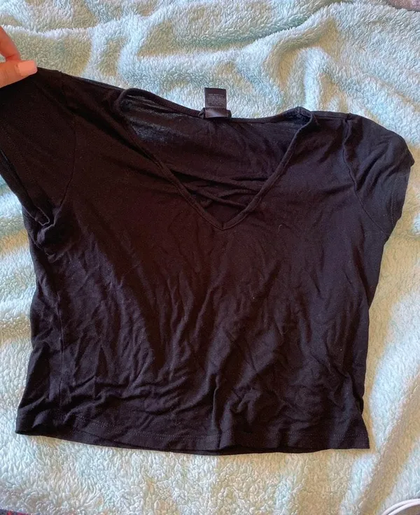 Wet Seal Black Crop Top - Image 2